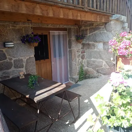 Do Xures アパート *